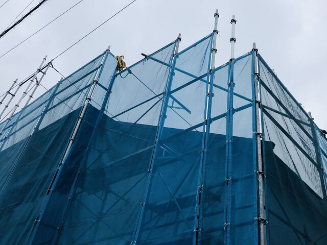 足場代 メッシュ代